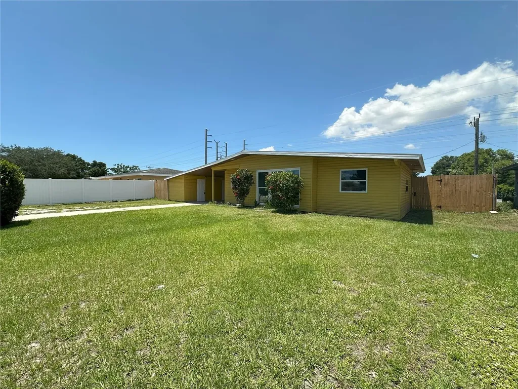 3335 Dudley Street Sarasota FL 34235