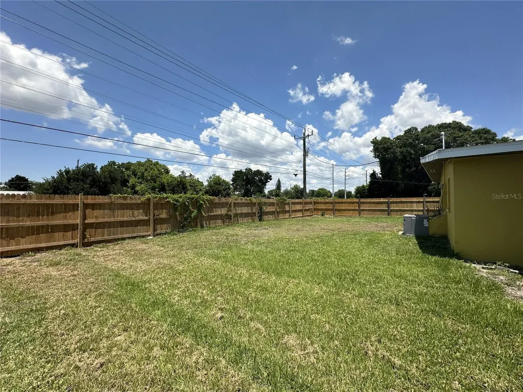 3335 Dudley Street Sarasota FL 34235