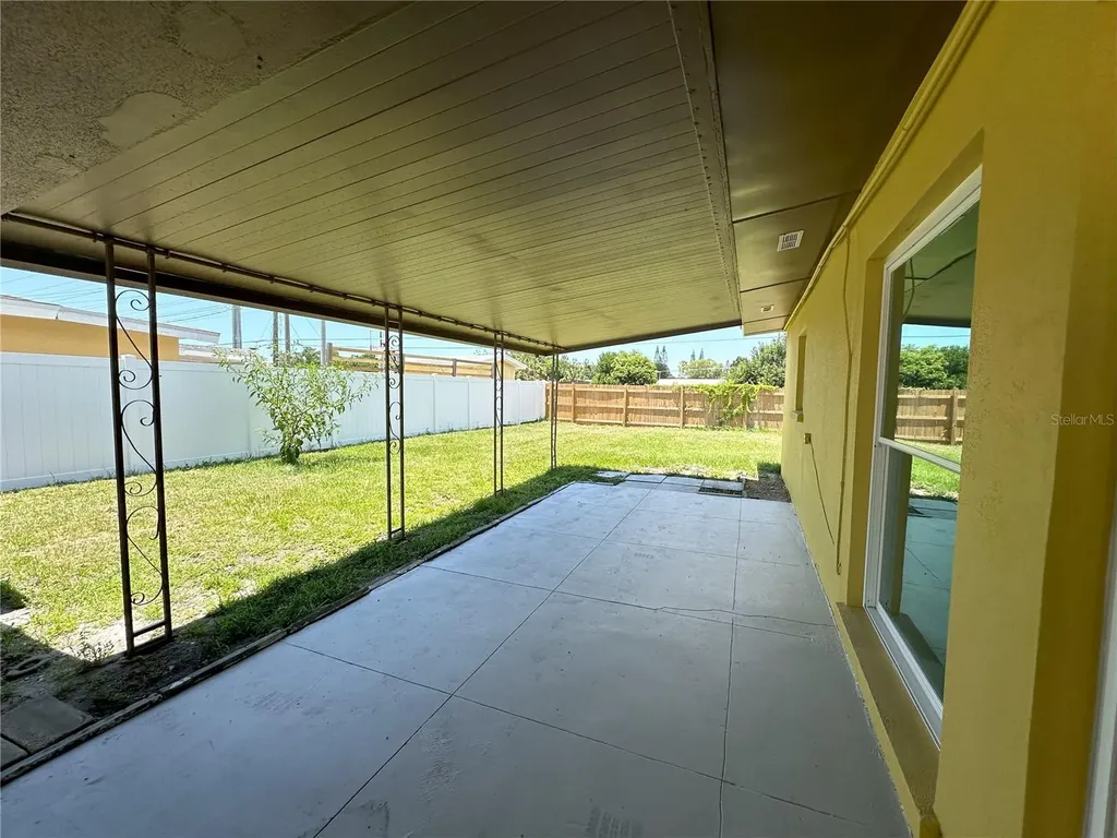 3335 Dudley Street Sarasota FL 34235