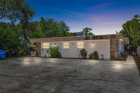 208 Jody Court Largo FL 33771