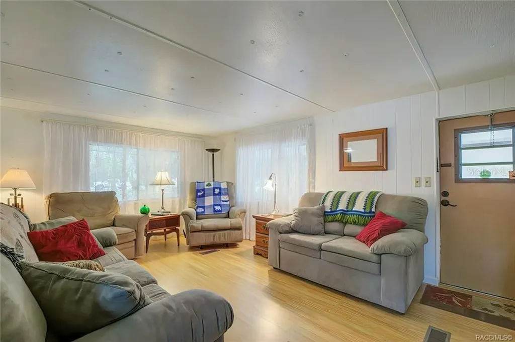 6871 W Woodlynn Lane Homosassa FL 34448