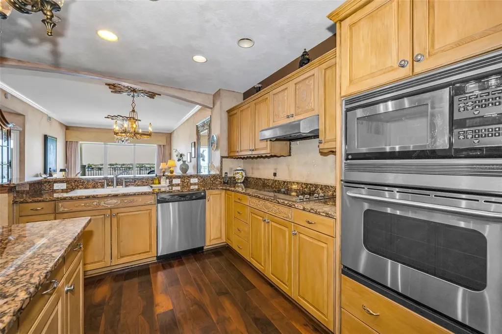 17717 Gulf Boulevard St Petersburg FL 33708