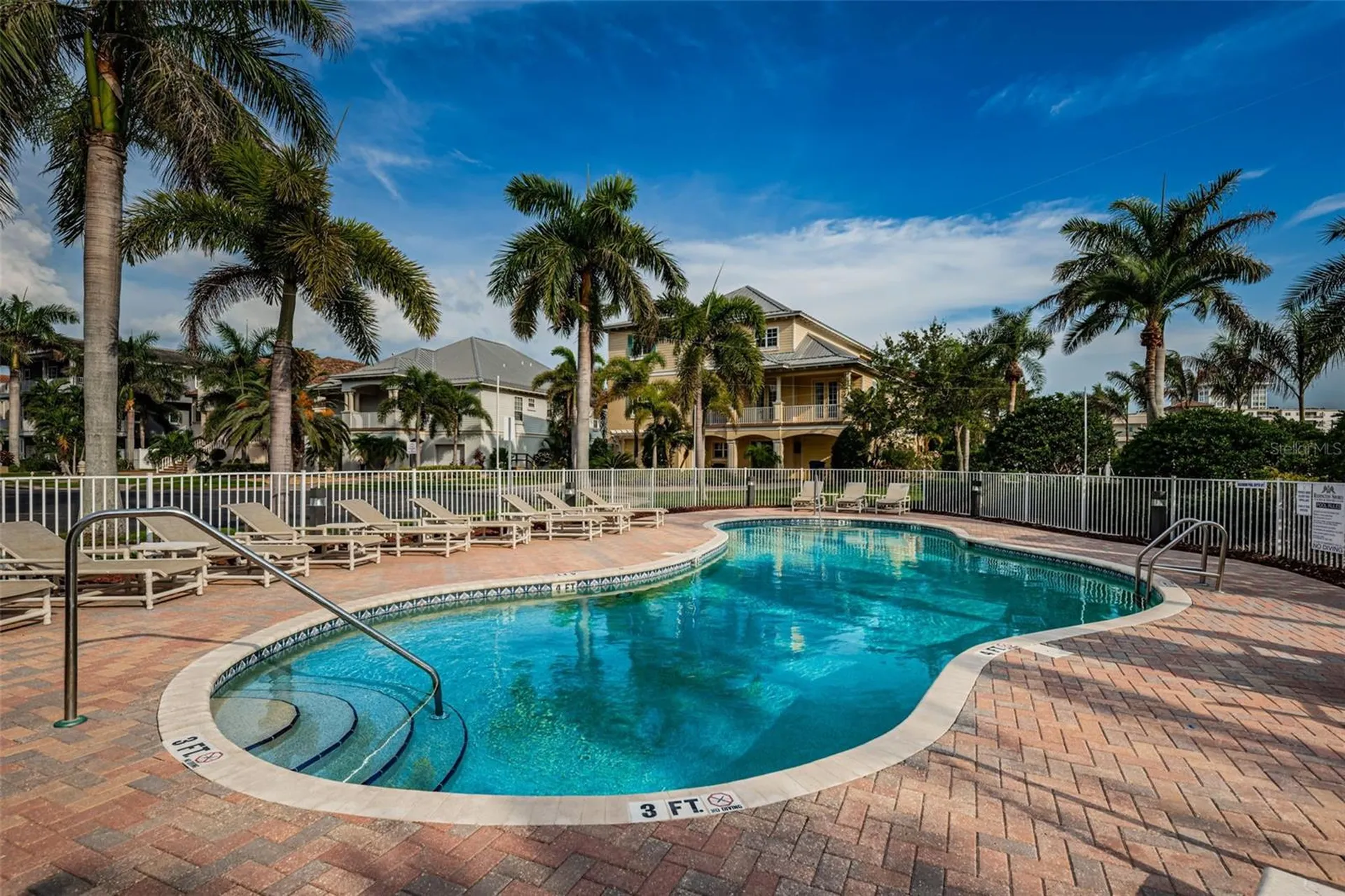 17717 Gulf Boulevard St Petersburg FL 33708