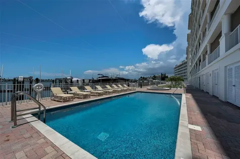 17717 Gulf Boulevard St Petersburg FL 33708