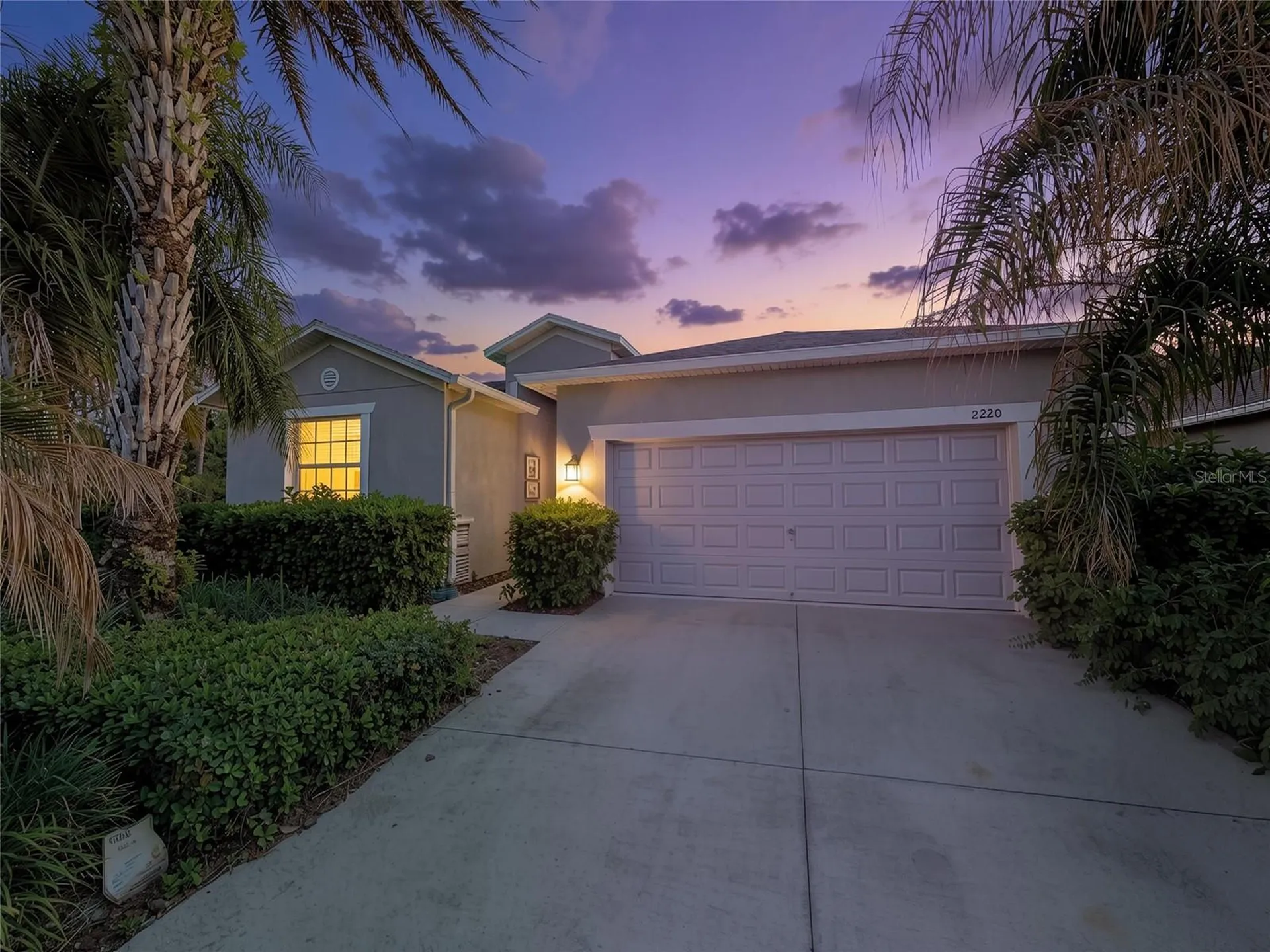 2220 Barrington Loop Davenport FL 33837