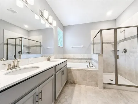 2220 Barrington Loop Davenport FL 33837