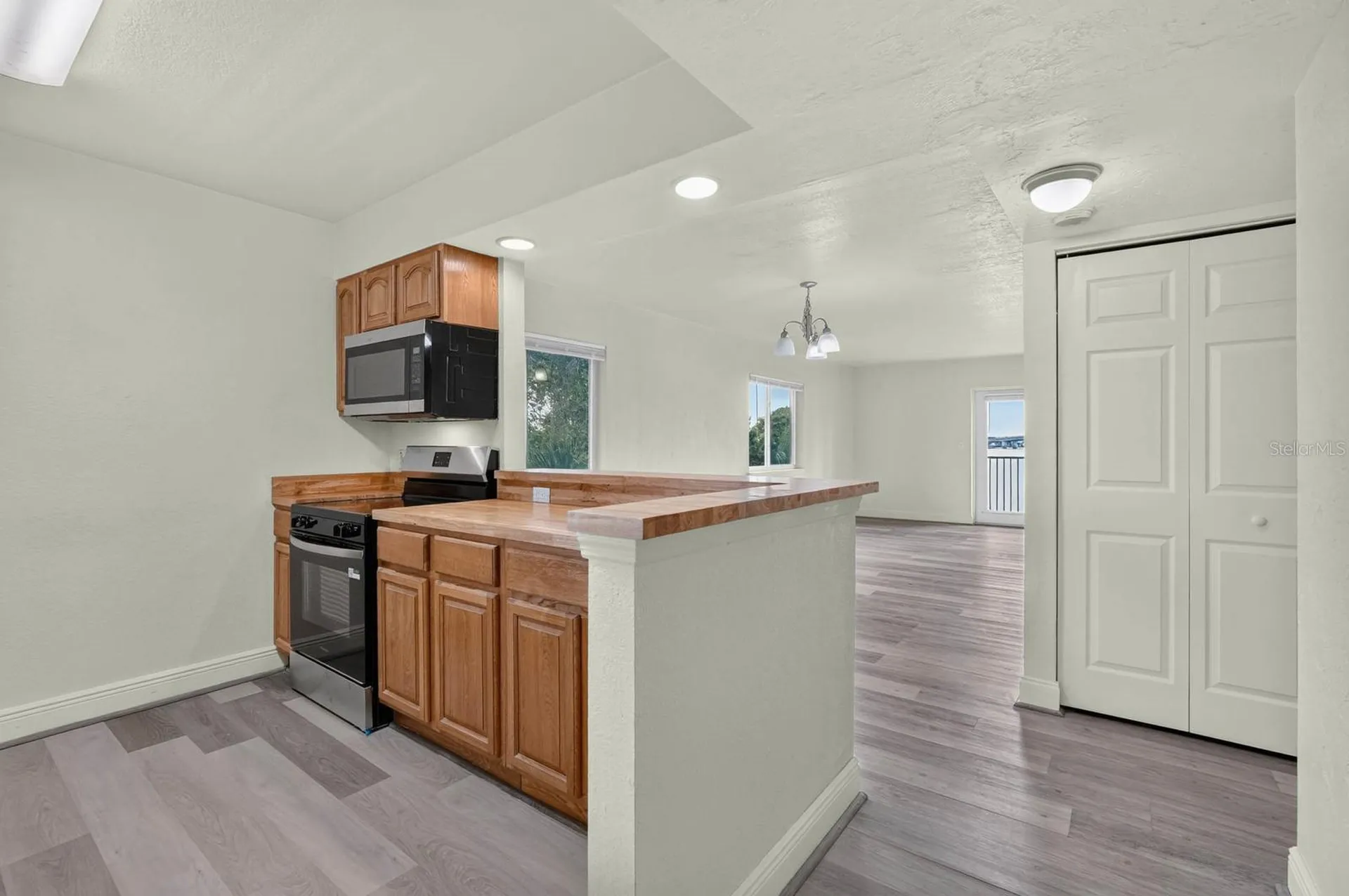 900 S Peninsula Drive Daytona Beach FL 32118