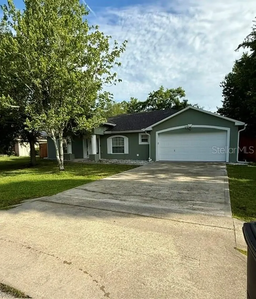 15 Poinsettia Lane Palm Coast FL 32164