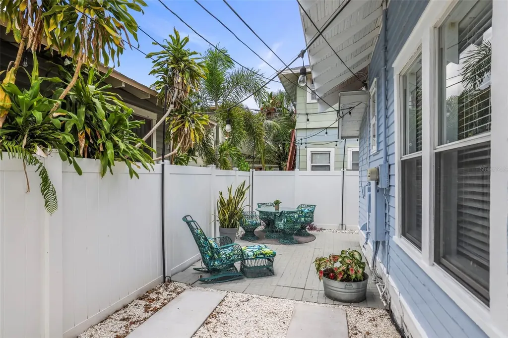 634 6th Street N St Petersburg FL 33701