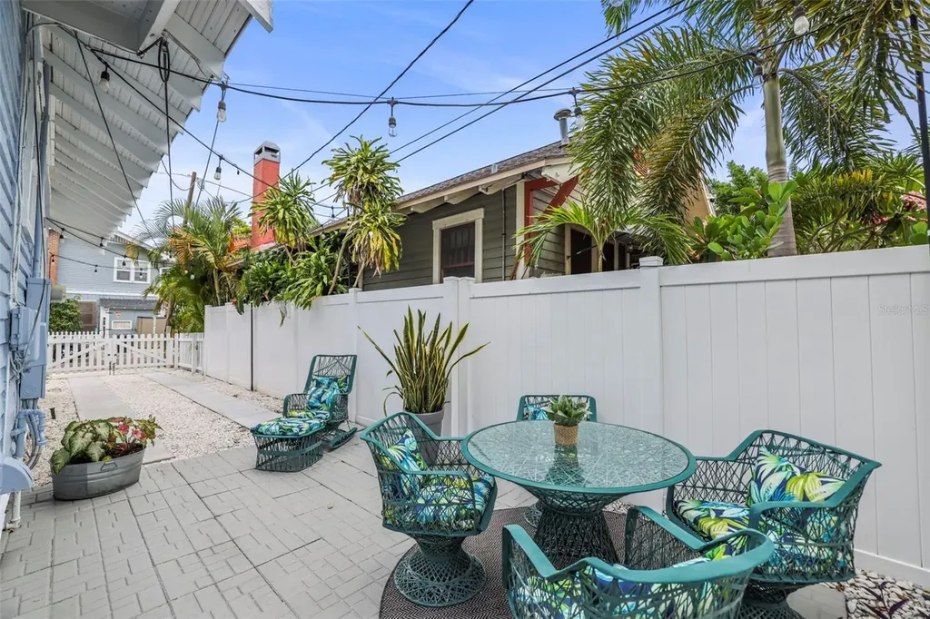 634 6th Street N St Petersburg FL 33701