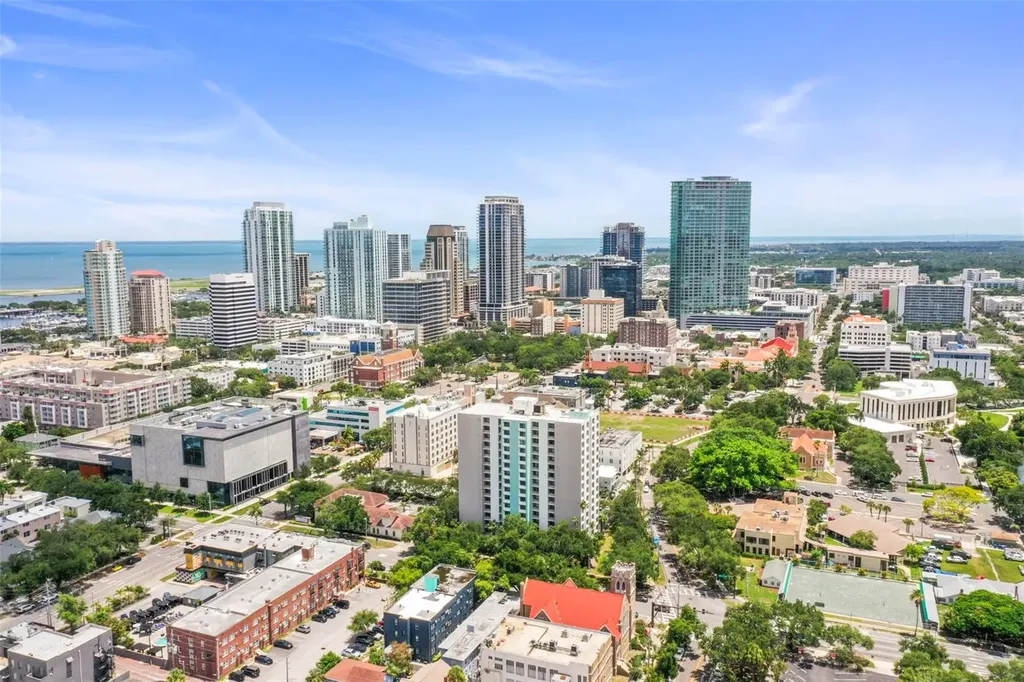 634 6th Street N St Petersburg FL 33701