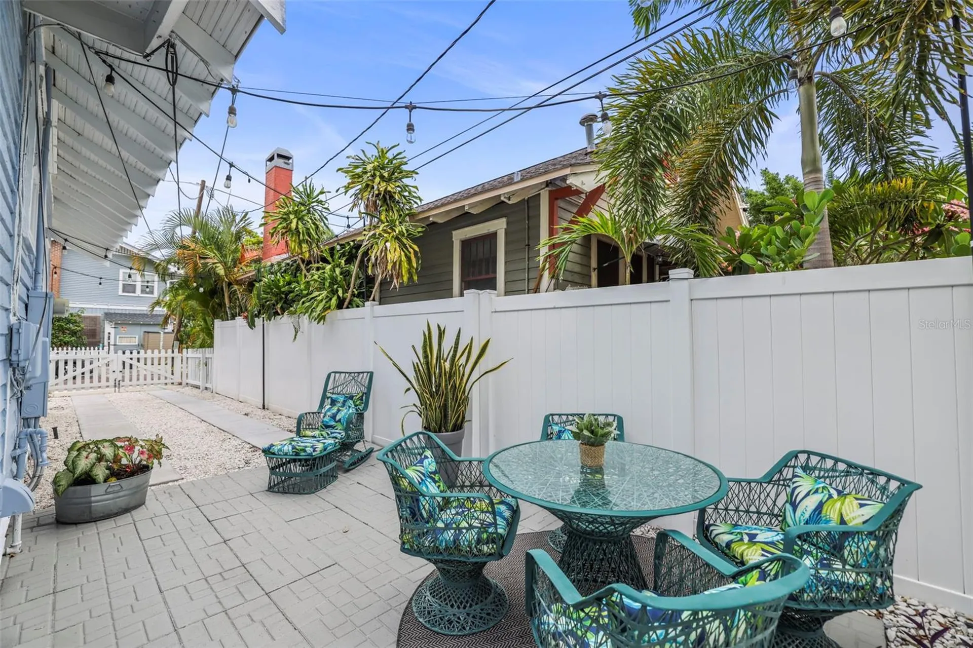 634 6th Street N St Petersburg FL 33701