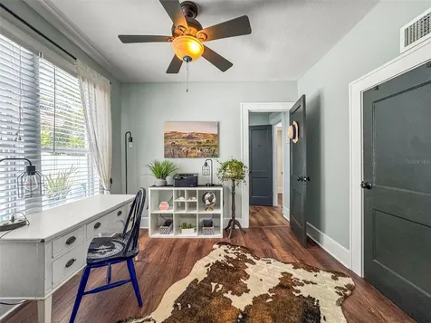 634 6th Street N St Petersburg FL 33701