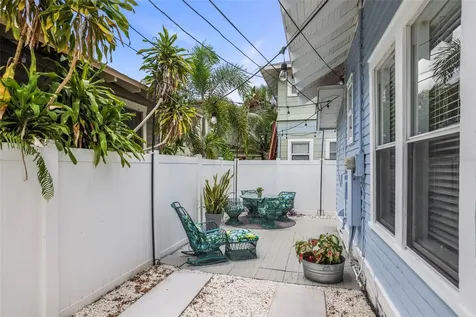 634 6th Street N St Petersburg FL 33701
