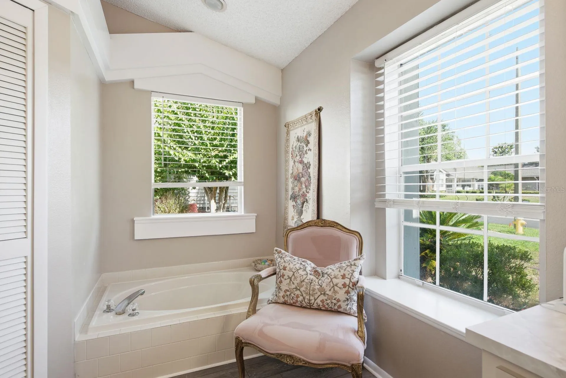 970 Valley View Circle Palm Harbor FL 34684