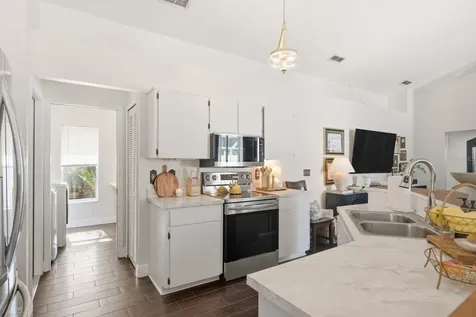 970 Valley View Circle Palm Harbor FL 34684