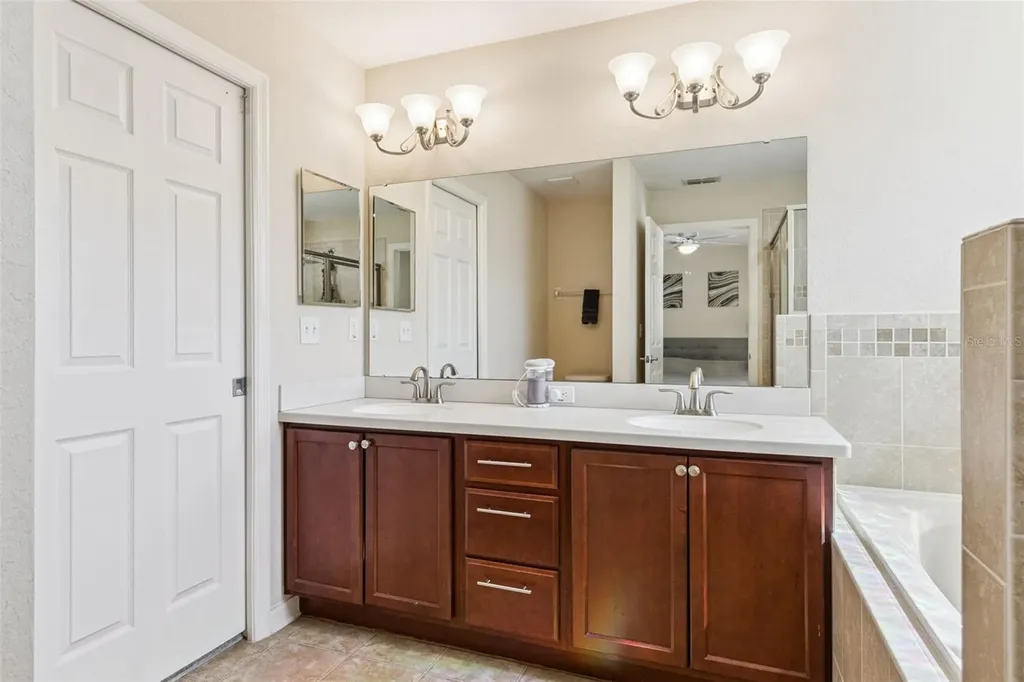 1920 Country Manor Street Bartow FL 33830
