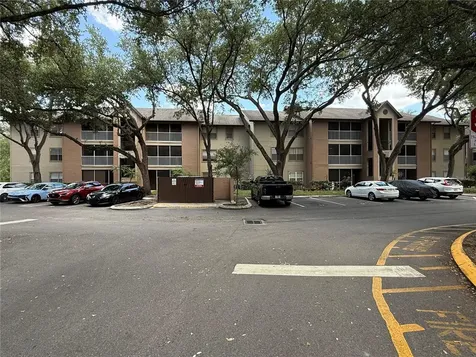 956 Salt Pond Place Altamonte Springs FL 32714