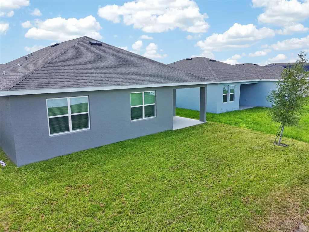 2027 Firethorn Loop Haines City FL 33844