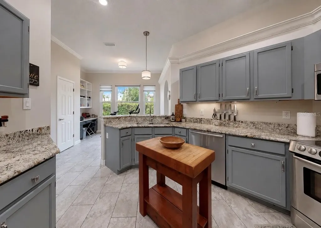 5204 Green Forest Court Tampa FL 33647