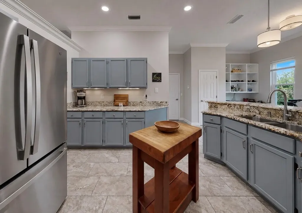 5204 Green Forest Court Tampa FL 33647