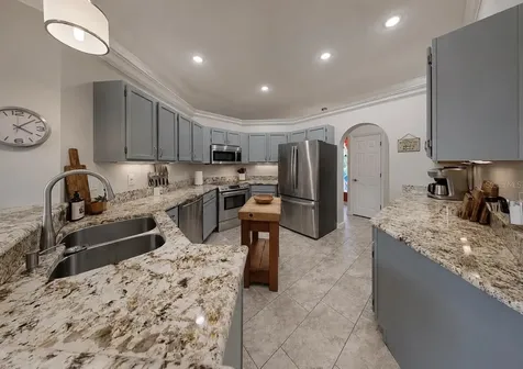 5204 Green Forest Court Tampa FL 33647