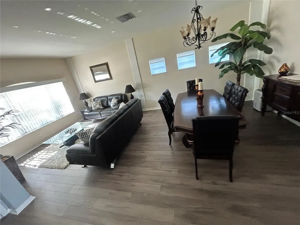 433 York Dale Drive Ruskin FL 33570