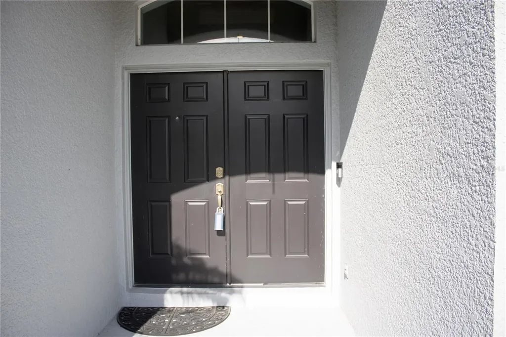 433 York Dale Drive Ruskin FL 33570
