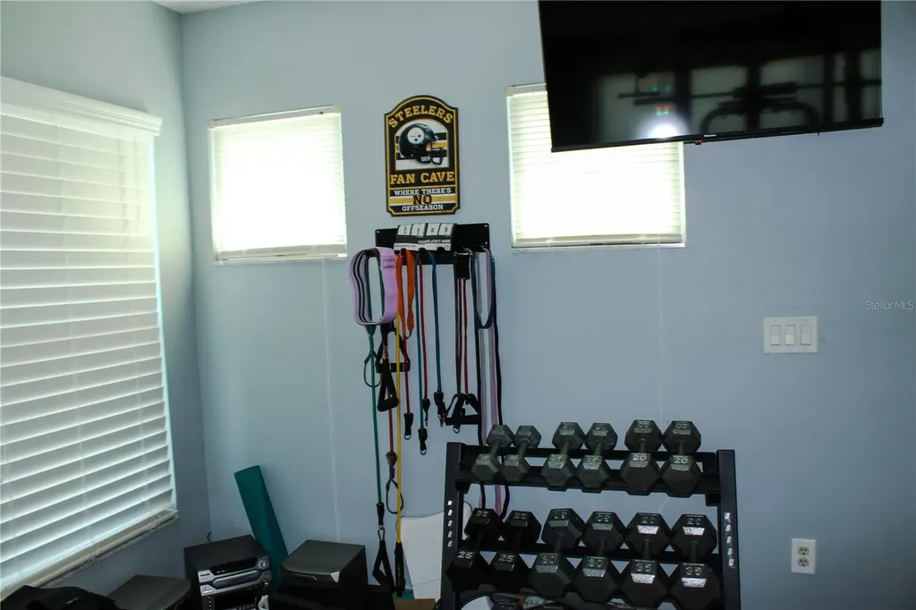 433 York Dale Drive Ruskin FL 33570
