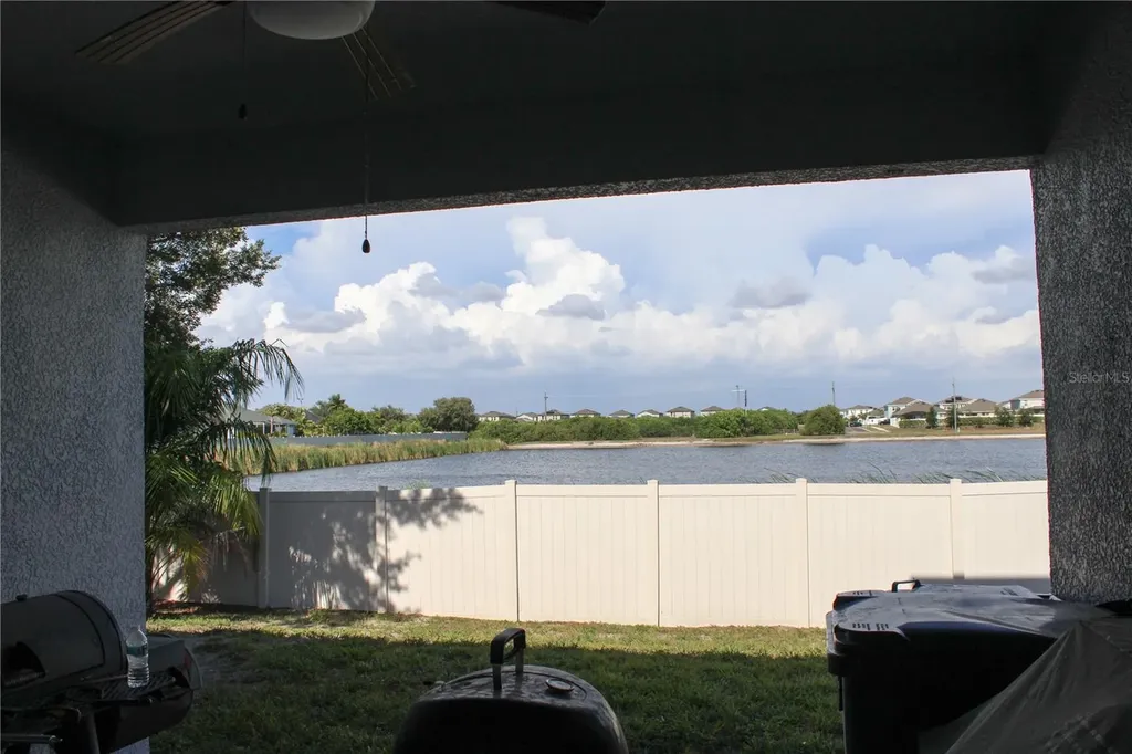 433 York Dale Drive Ruskin FL 33570