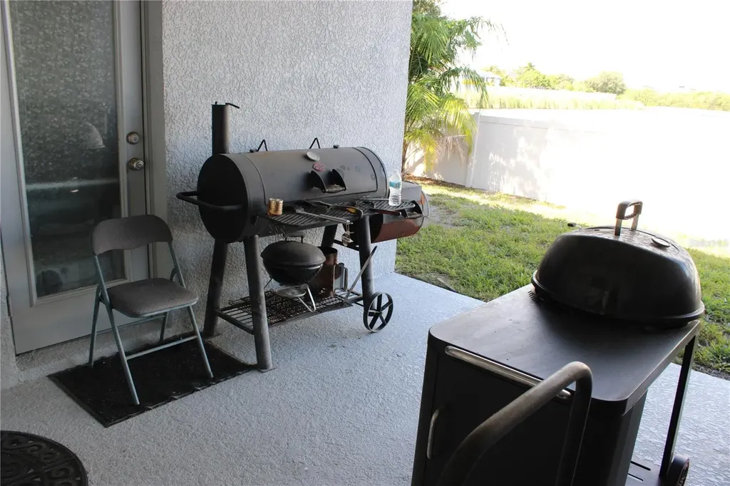 433 York Dale Drive Ruskin FL 33570