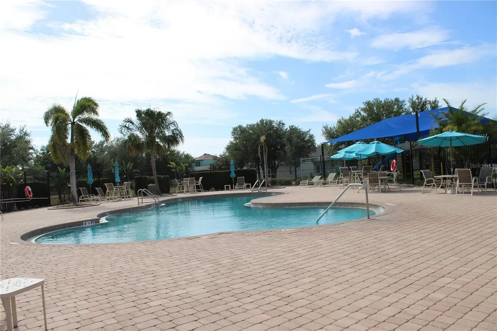 433 York Dale Drive Ruskin FL 33570