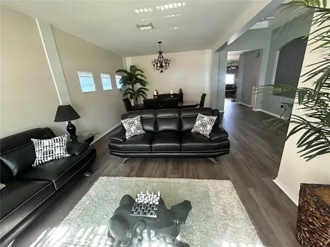 433 York Dale Drive Ruskin FL 33570