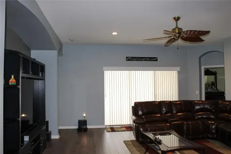 433 York Dale Drive Ruskin FL 33570