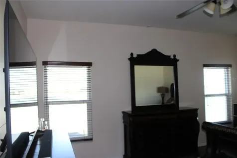 433 York Dale Drive Ruskin FL 33570