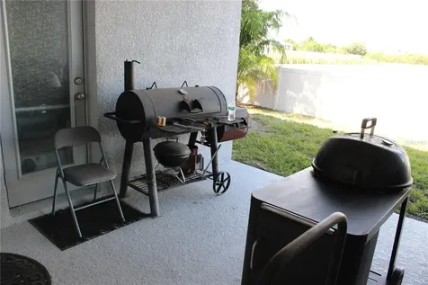 433 York Dale Drive Ruskin FL 33570