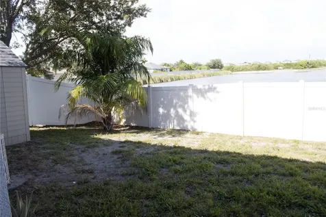 433 York Dale Drive Ruskin FL 33570