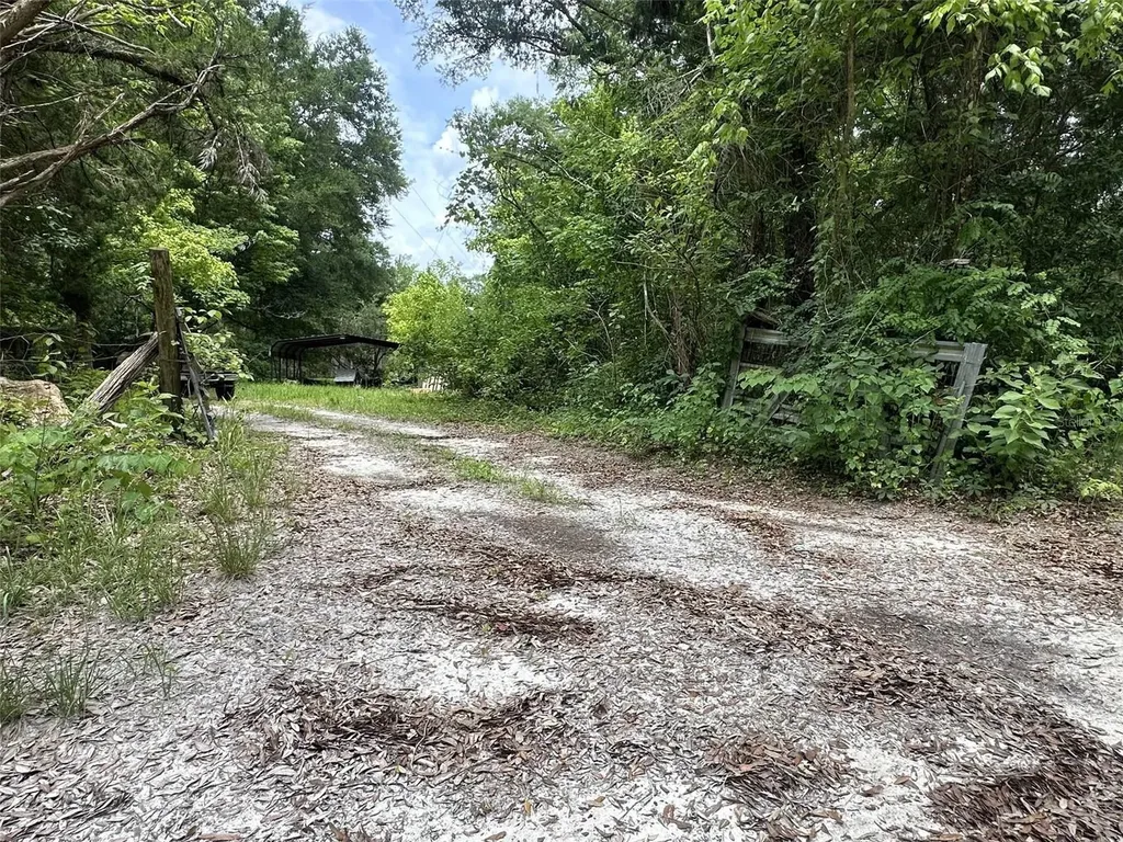 367 SW Kinard Court Fort White FL 32038