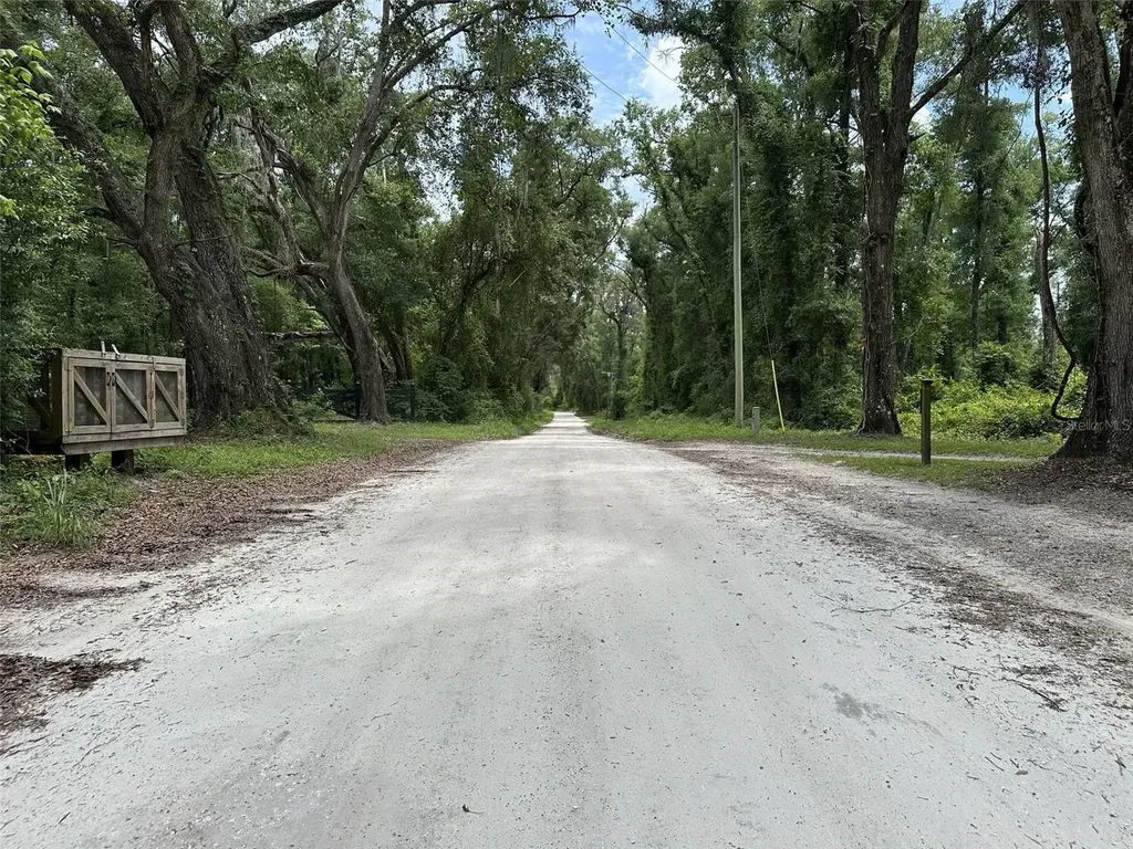 367 SW Kinard Court Fort White FL 32038