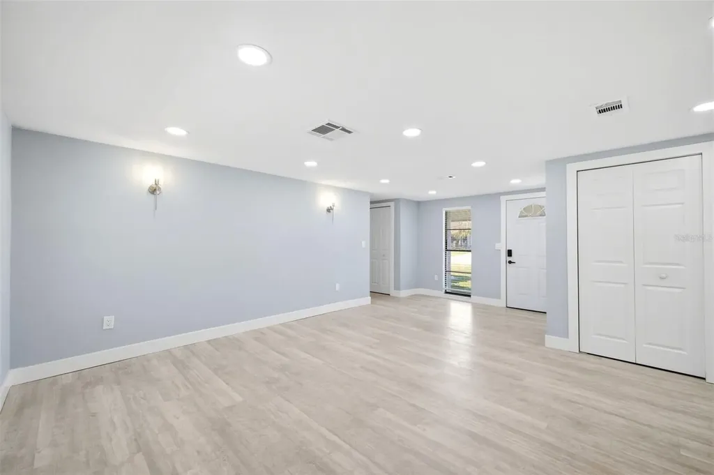 12824 1st Isle Hudson FL 34667