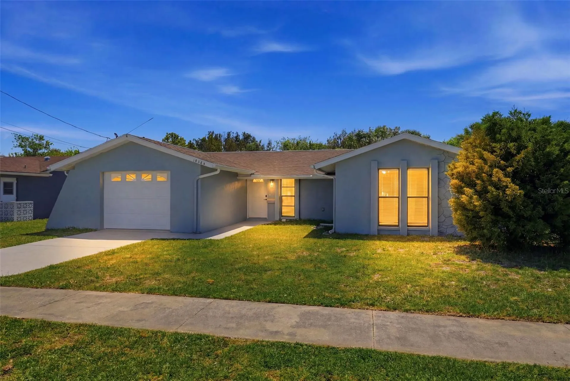 12824 1st Isle Hudson FL 34667