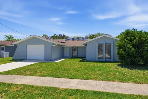 12824 1st Isle Hudson FL 34667