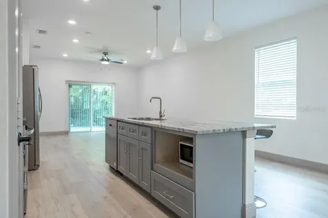 231 N Julia Avenue Deland FL 32720