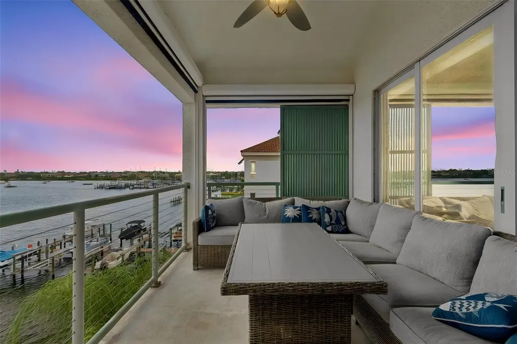 1038 Bellasol Way Apollo Beach FL 33572