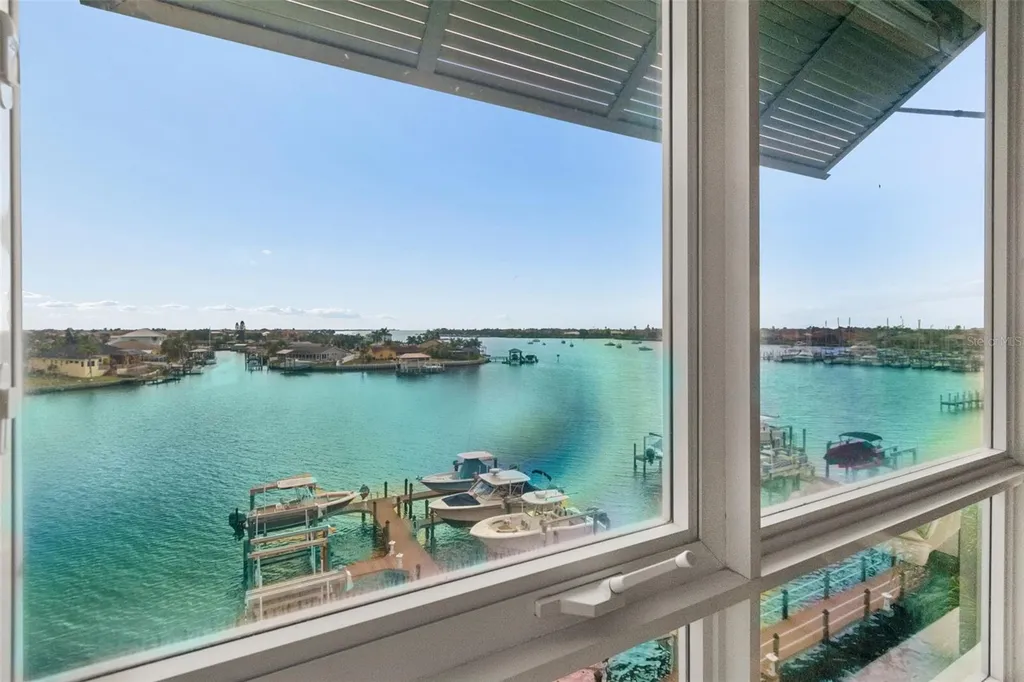 1038 Bellasol Way Apollo Beach FL 33572