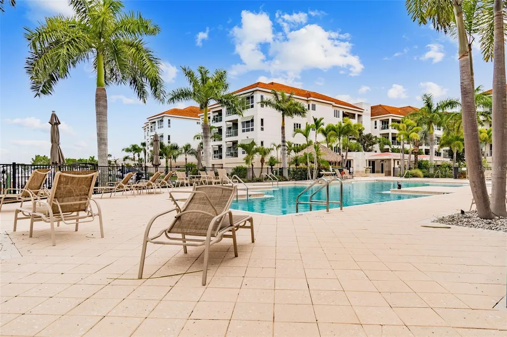 1038 Bellasol Way Apollo Beach FL 33572
