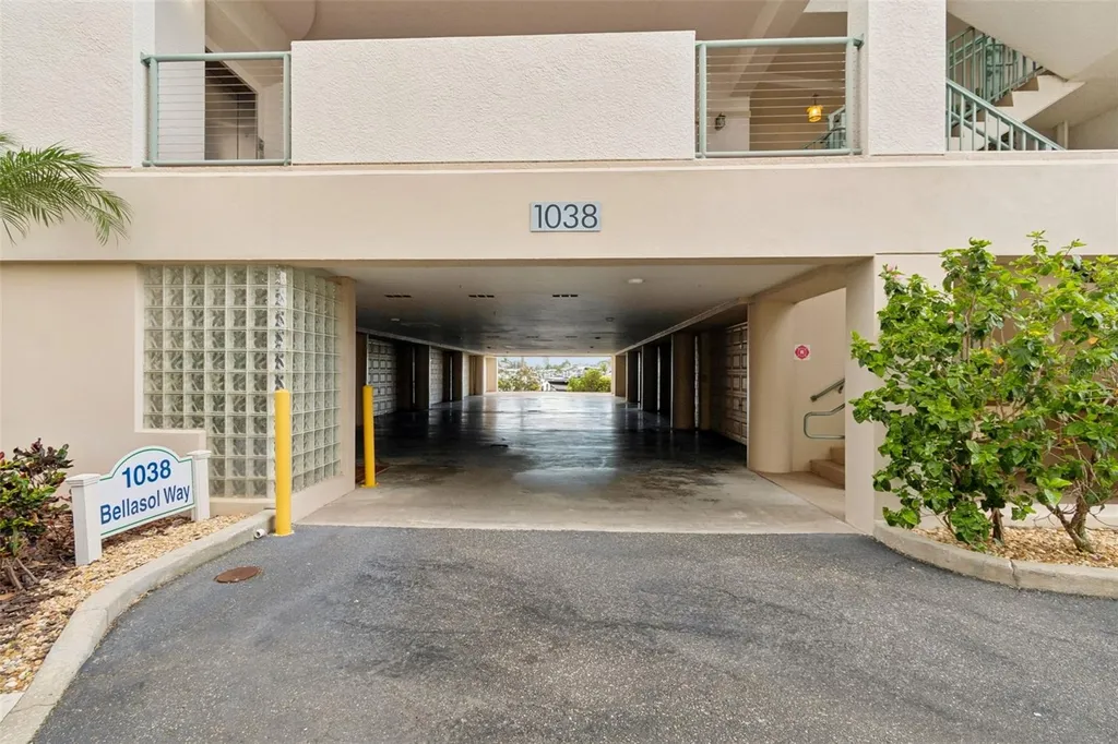 1038 Bellasol Way Apollo Beach FL 33572