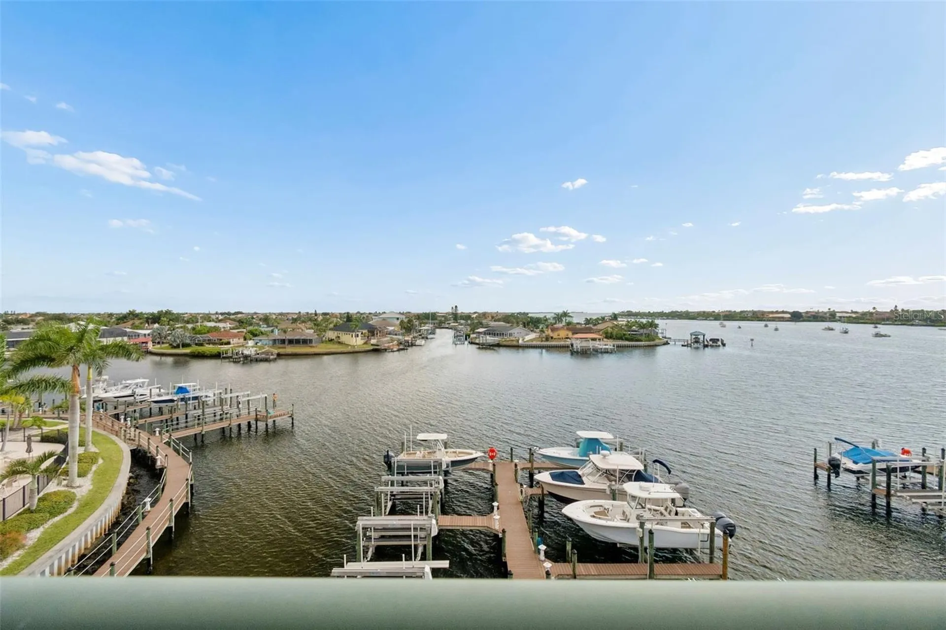 1038 Bellasol Way Apollo Beach FL 33572