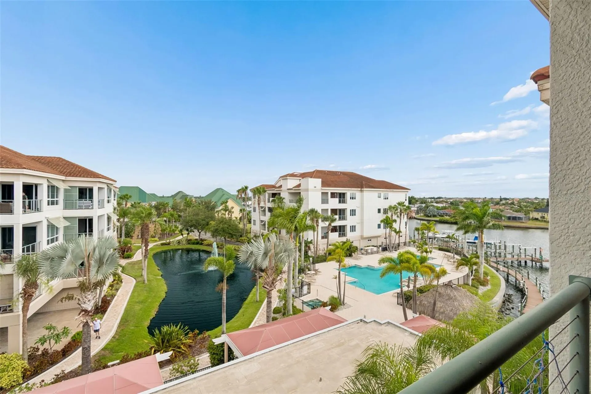 1038 Bellasol Way Apollo Beach FL 33572