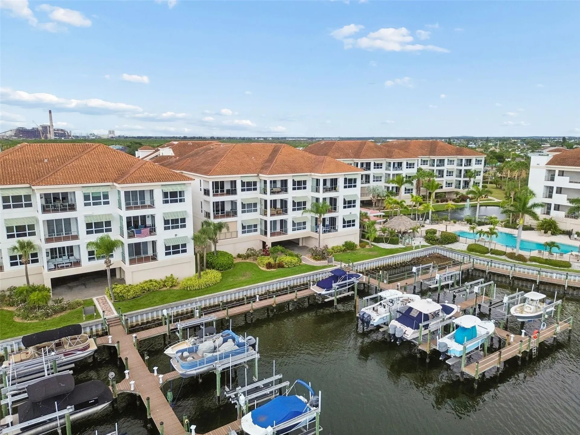 1038 Bellasol Way Apollo Beach FL 33572